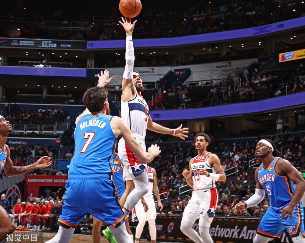 詹姆斯也是 詹姆斯也是