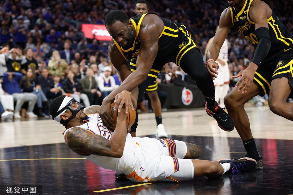 库里再度爆 库里再度爆