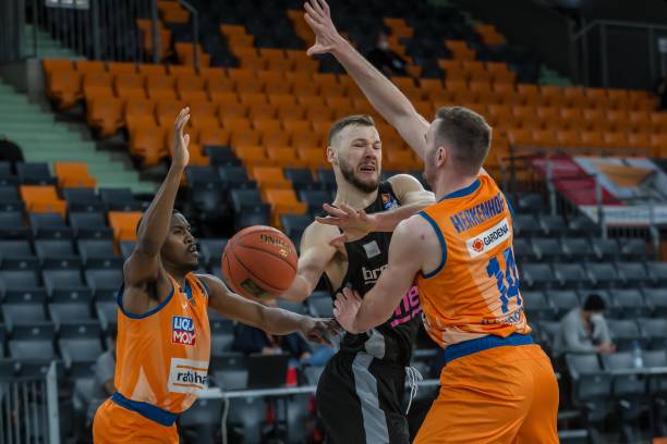 失误成为了 失误成为了