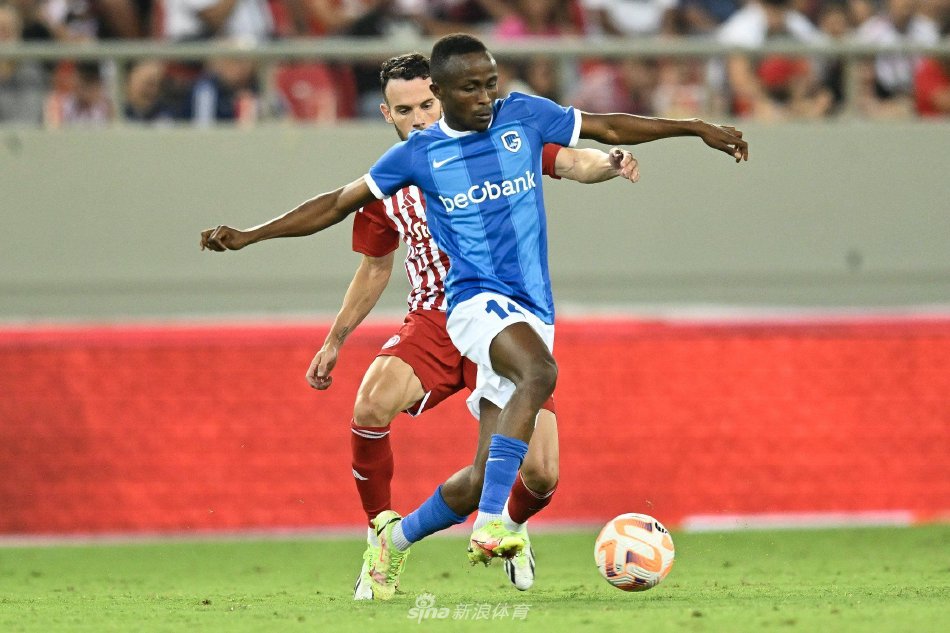 场激烈的比 场激烈的比