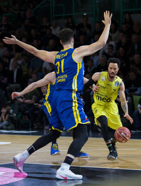 国门将马克 国门将马克